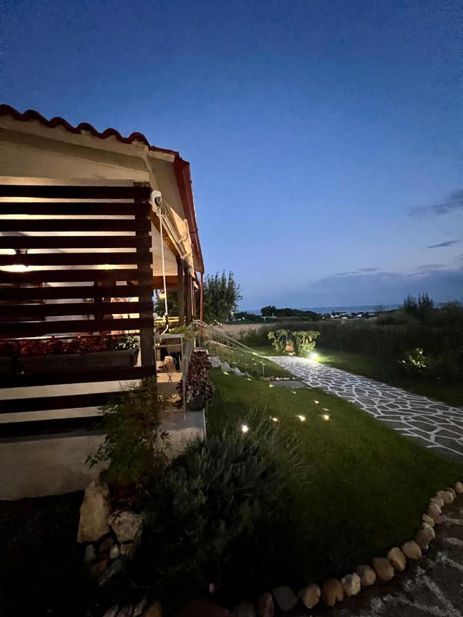 Anastasias Cottage Nea Iraklia Dış mekan fotoğraf